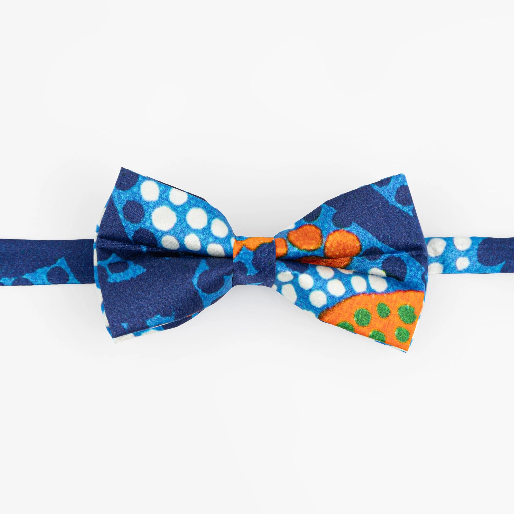 Front view of the Kirrikin Split Jack silk twill bow tie featuring vibrant First Nations artwork by Aboriginal artist Kaye White.